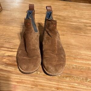 Suede boots size 8.5